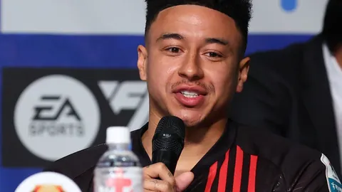 梅西赢得2025-2023赛季法甲最佳外援奖